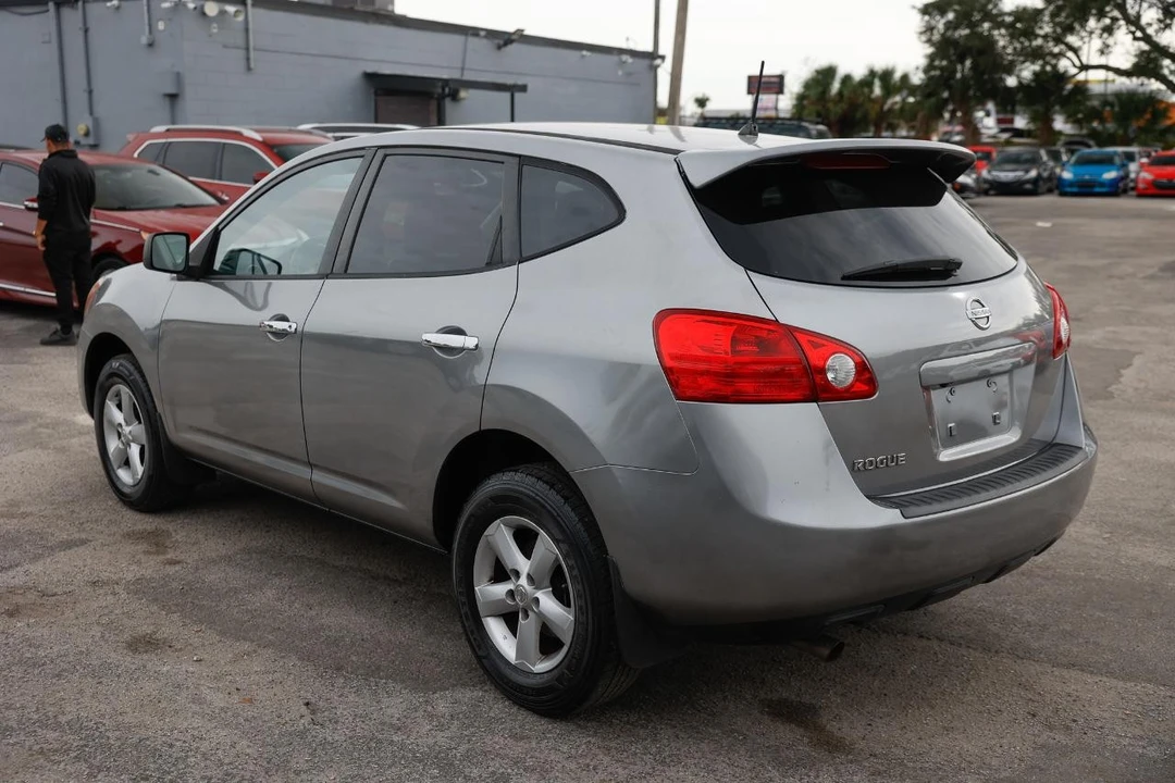 2010 Nissan Rogue - Image 5 of 12