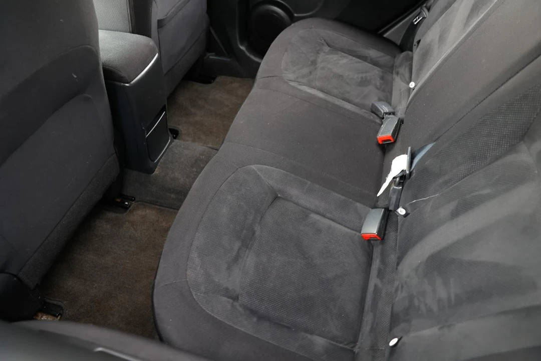 2010 Nissan Rogue - Image 10 of 12