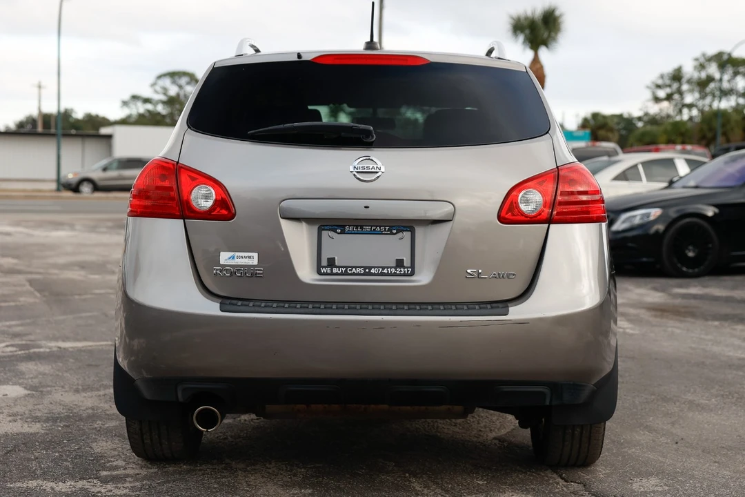 2010 Nissan Rogue - Image 7 of 12