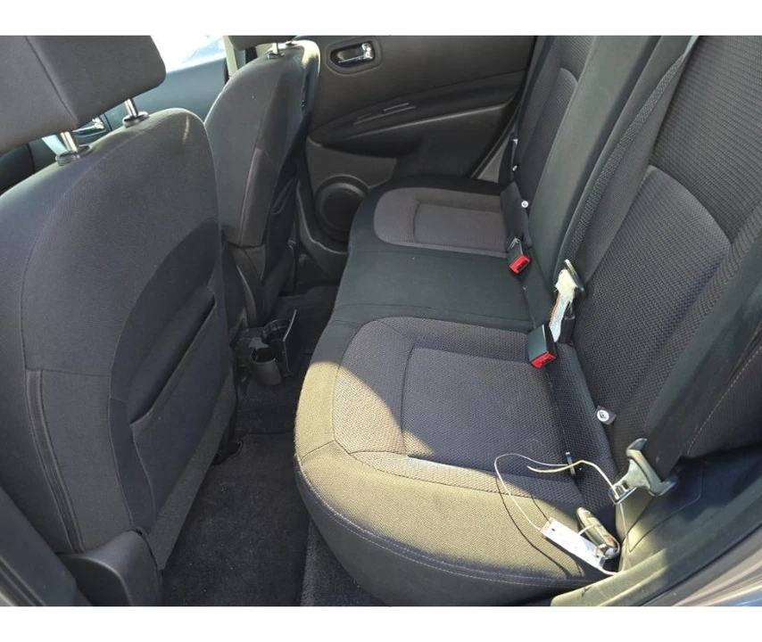 2010 Nissan Rogue - Image 14 of 16