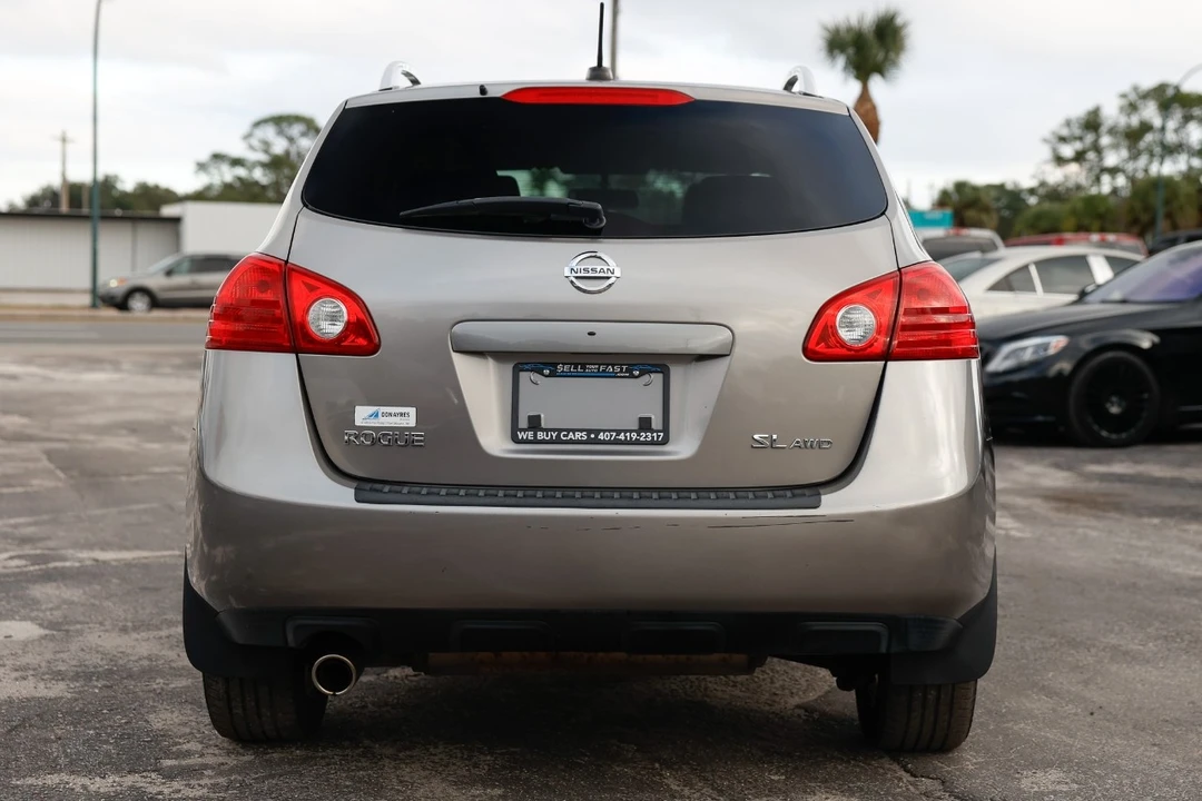2010 Nissan Rogue - Image 7 of 12