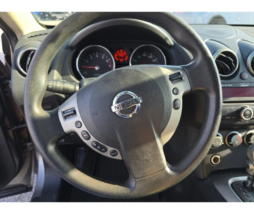 2010 Nissan Rogue - Image 11 of 16