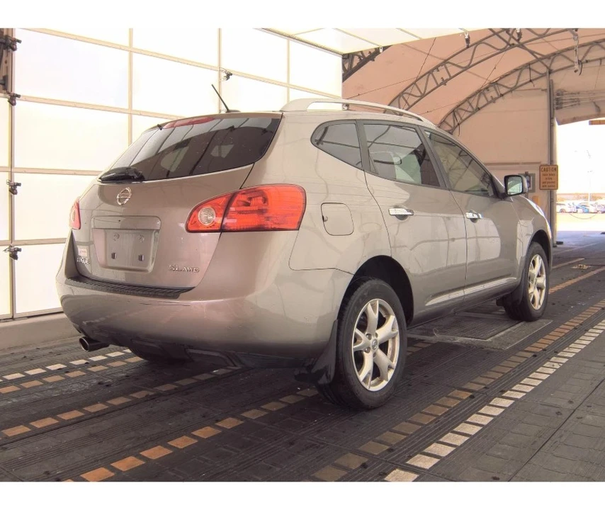 2010 Nissan Rogue - Image 5 of 16