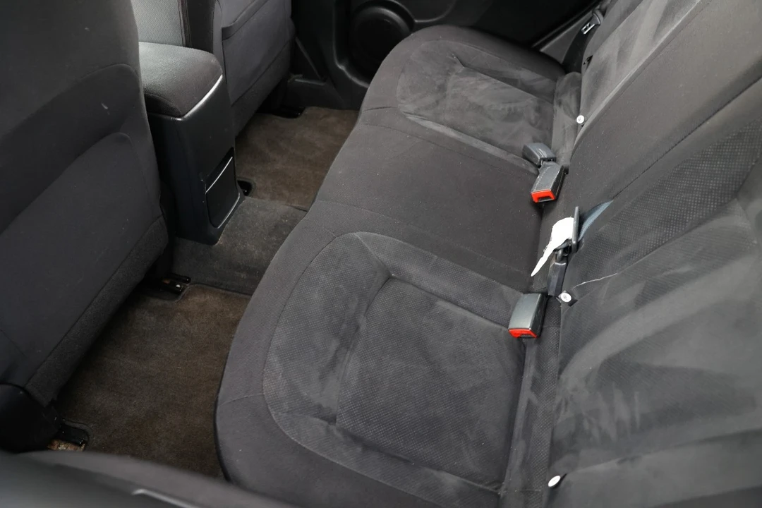 2010 Nissan Rogue - Image 10 of 12
