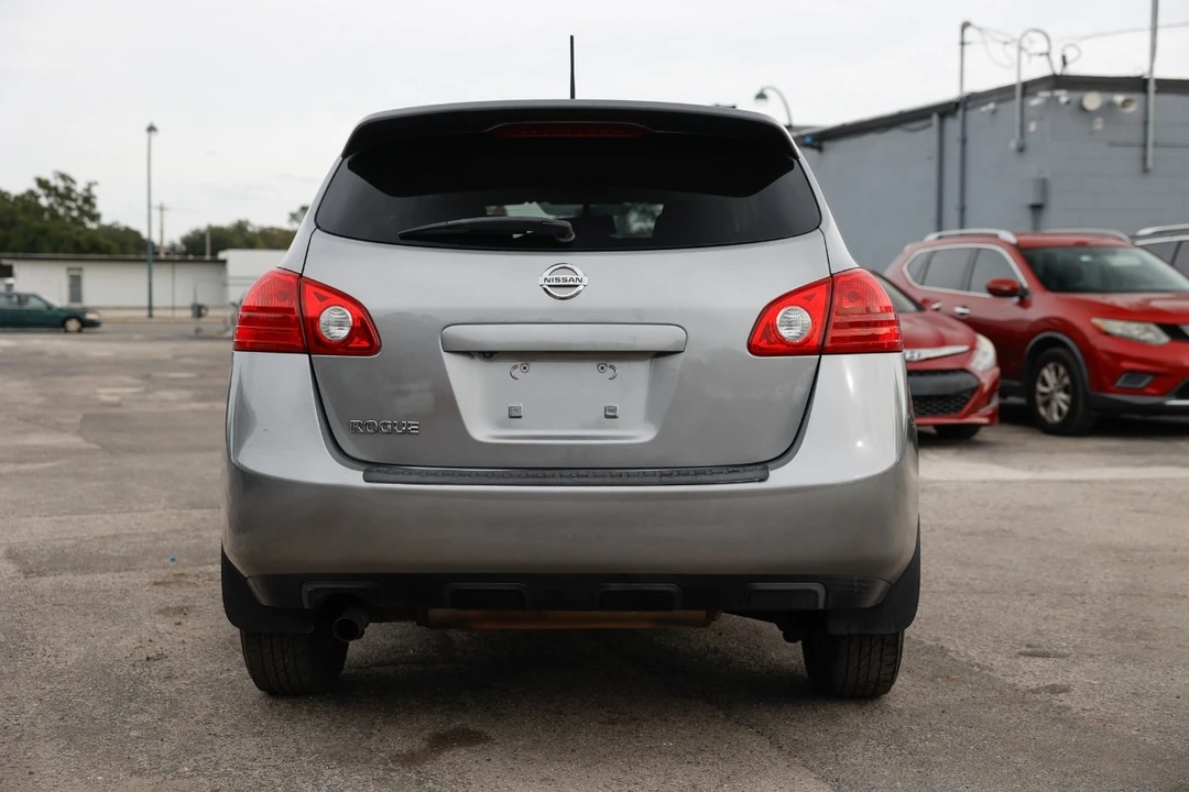 2010 Nissan Rogue - Image 7 of 12