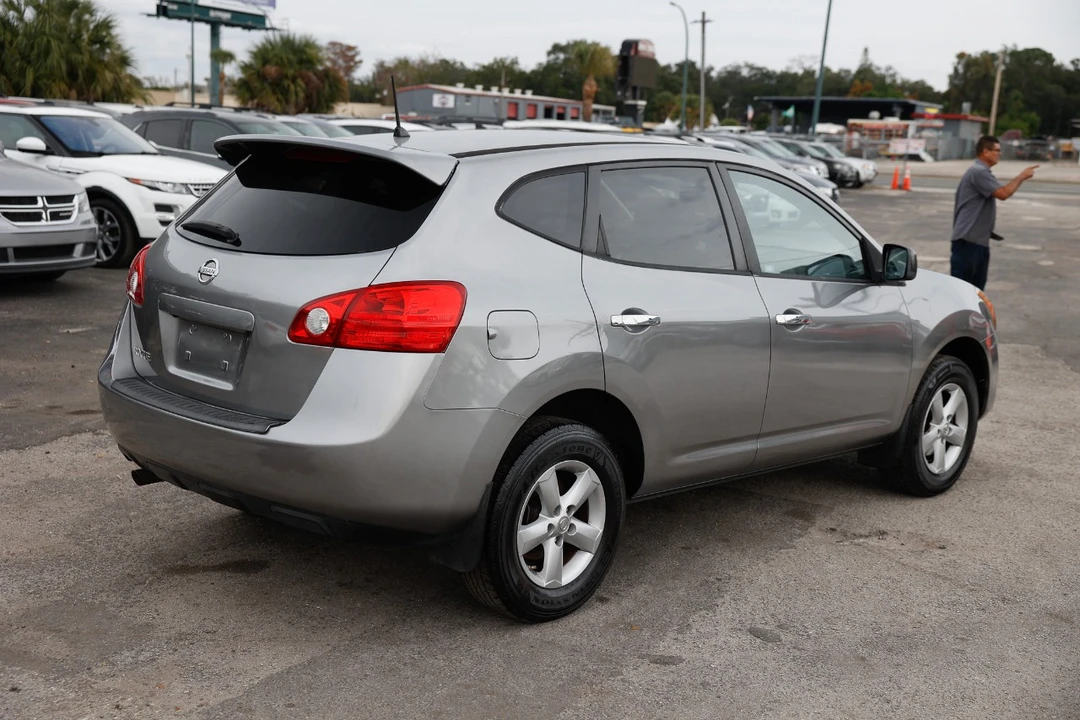 2010 Nissan Rogue - Image 11 of 12