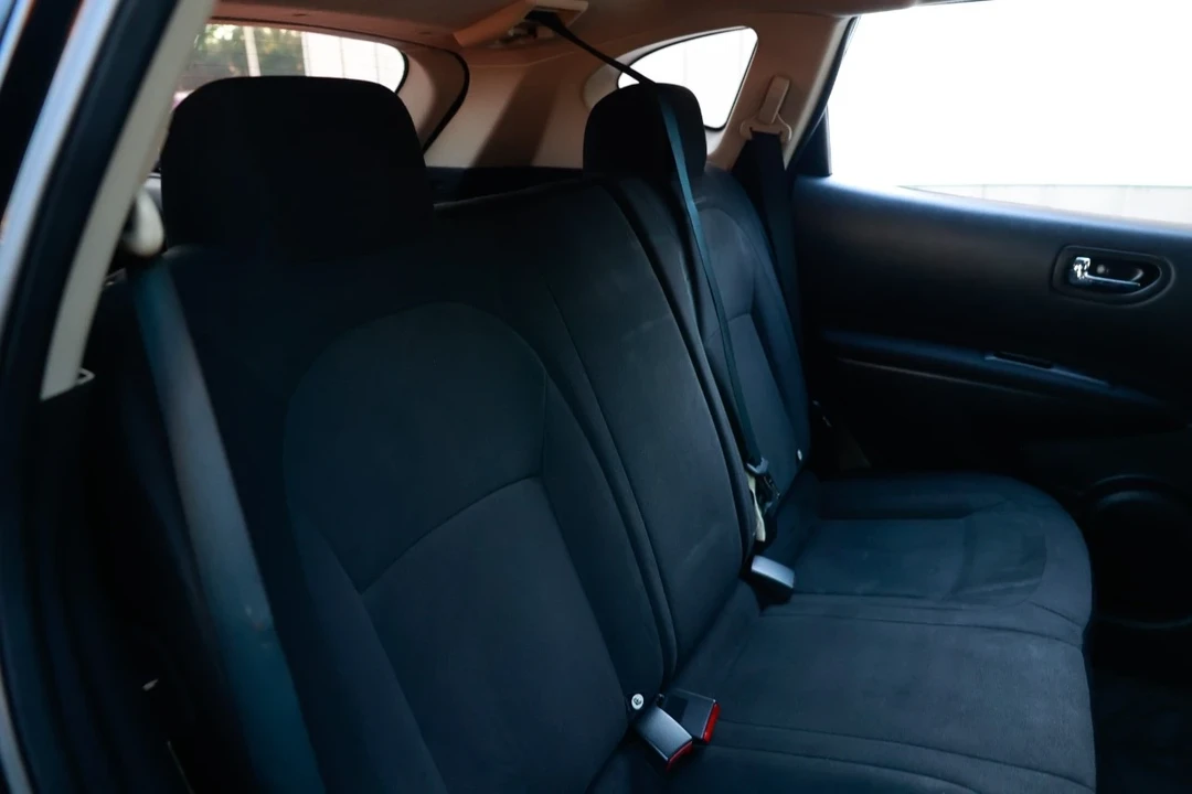 2010 Nissan Rogue - Image 14 of 21