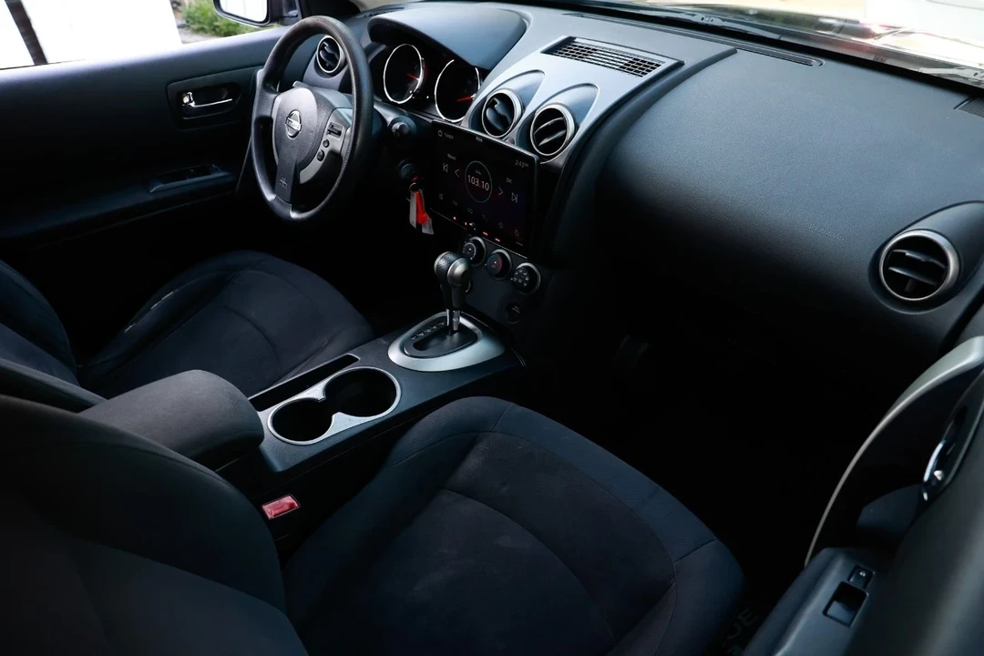 2010 Nissan Rogue - Image 18 of 21