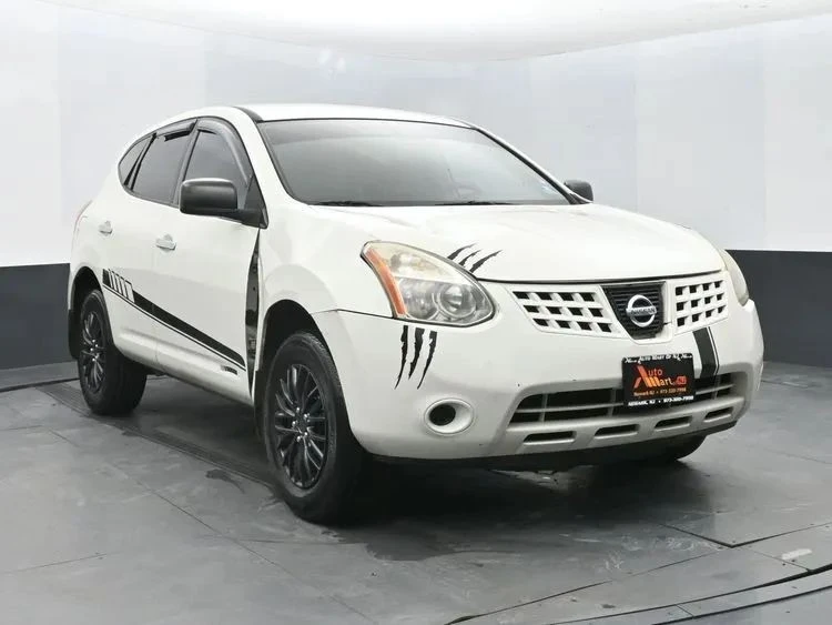 2010 Nissan Rogue - Image 2 of 12