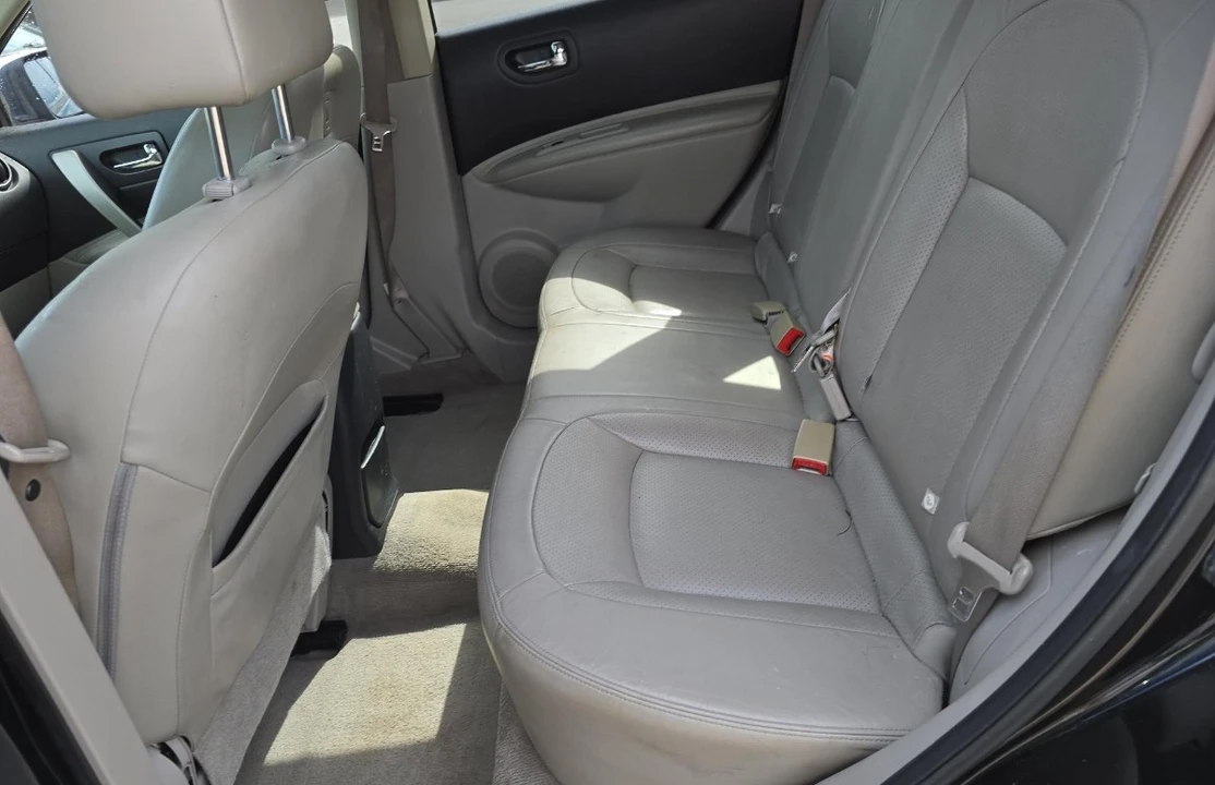 2010 Nissan Rogue - Image 11 of 12