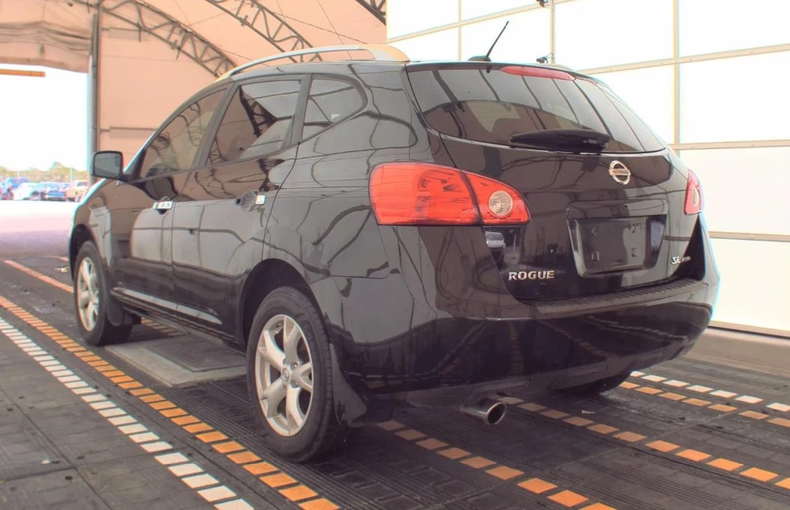 2010 Nissan Rogue - Image 6 of 12
