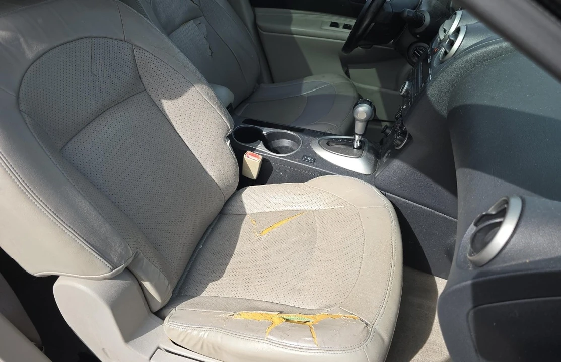 2010 Nissan Rogue - Image 8 of 12