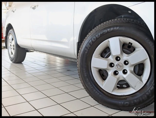 2010 Nissan Rogue - Image 4 of 12