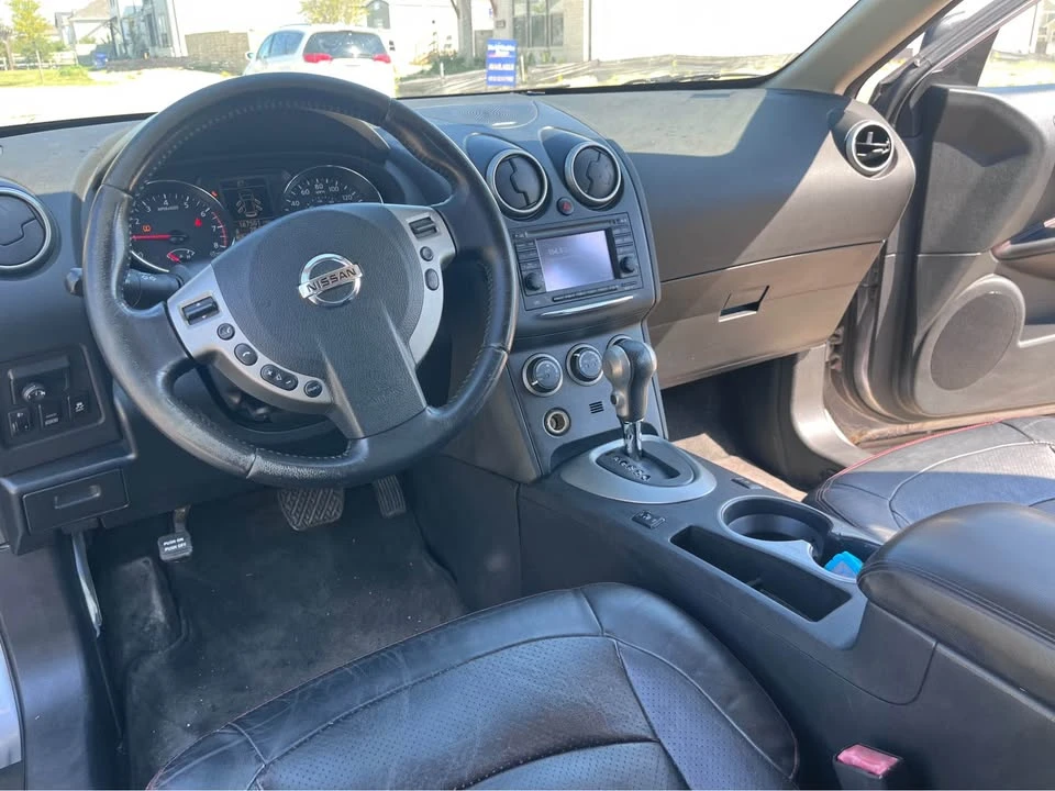 2010 Nissan Rogue - Image 8 of 10