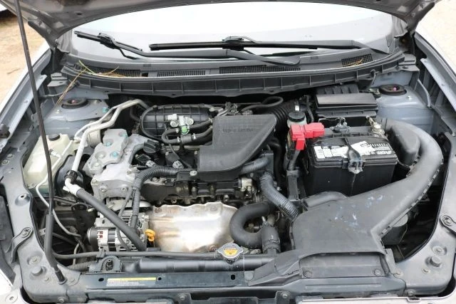 2010 Nissan Rogue - Image 11 of 12