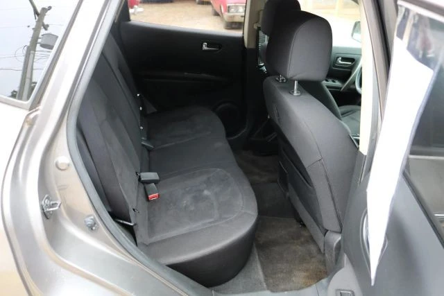 2010 Nissan Rogue - Image 12 of 12