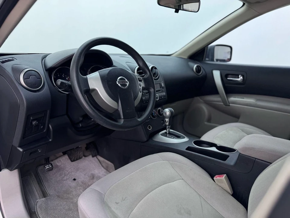 2010 Nissan Rogue - Image 11 of 21