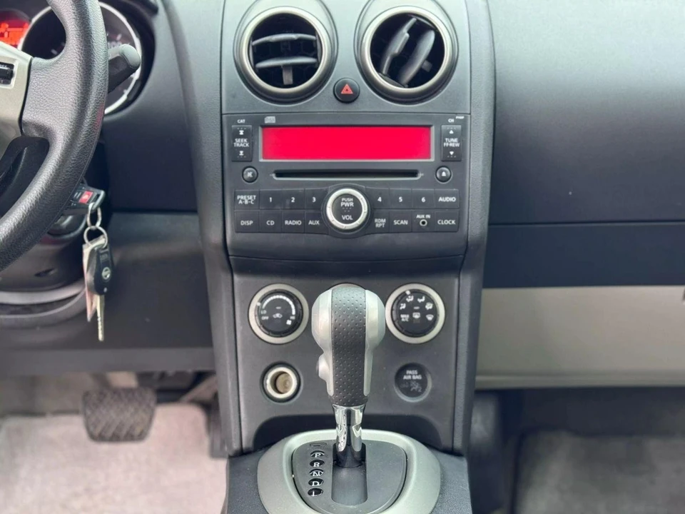2010 Nissan Rogue - Image 15 of 21