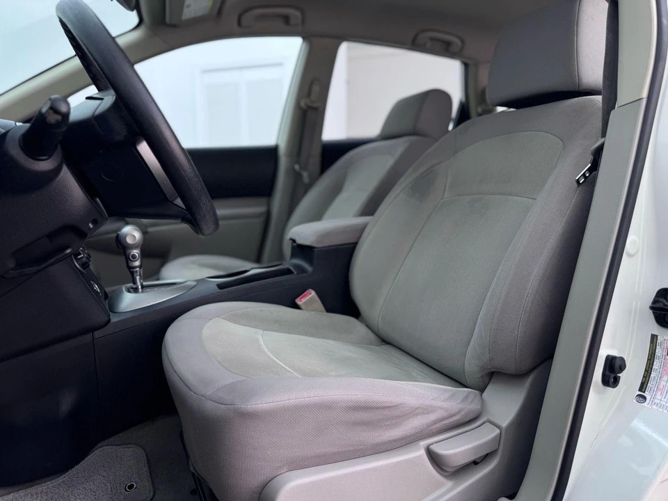2010 Nissan Rogue - Image 12 of 21