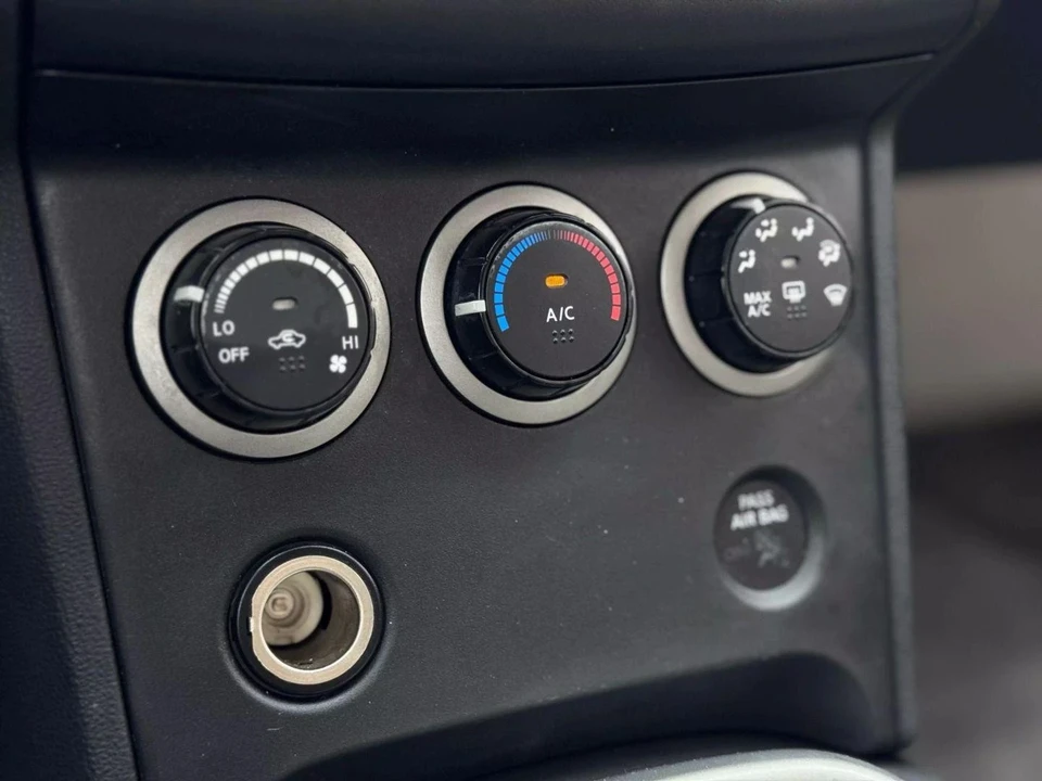 2010 Nissan Rogue - Image 17 of 21