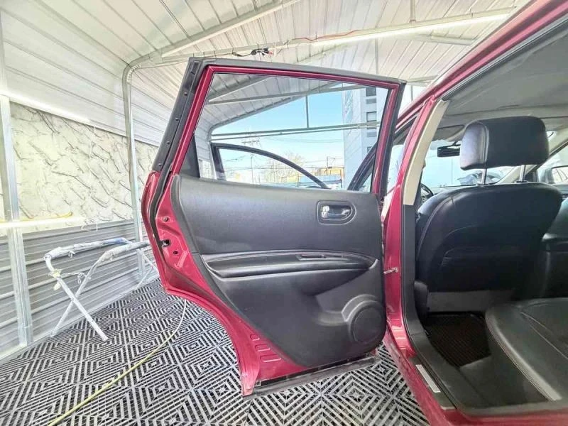 2010 Nissan Rogue - Image 10 of 12