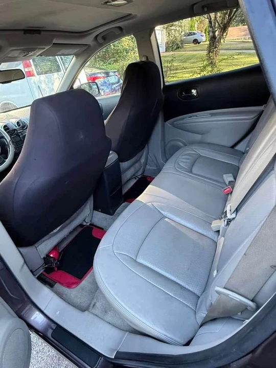 2010 Nissan Rogue - Image 13 of 14