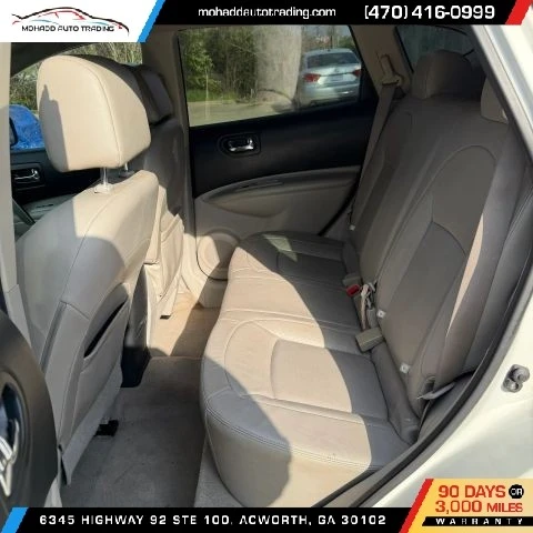 2010 Nissan Rogue - Image 11 of 15