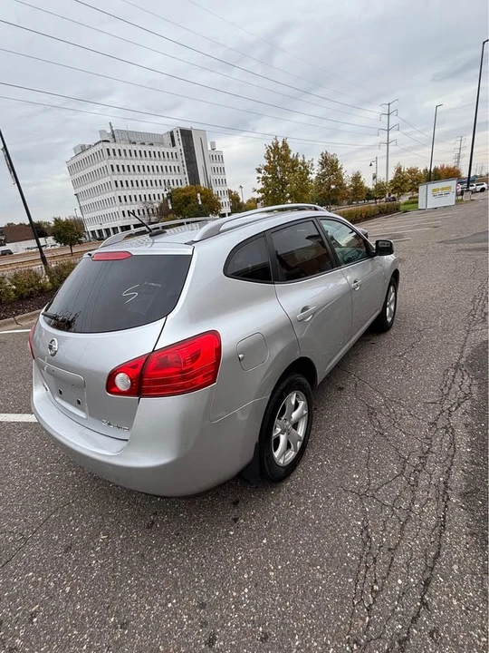 2010 Nissan Rogue - Image 2 of 16