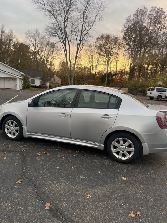 2010 Nissan Sentra 7th Gen - Image 11 of 20