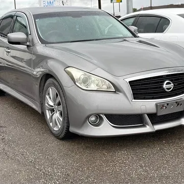 2010 Nissan Skyline 370GT Fuga