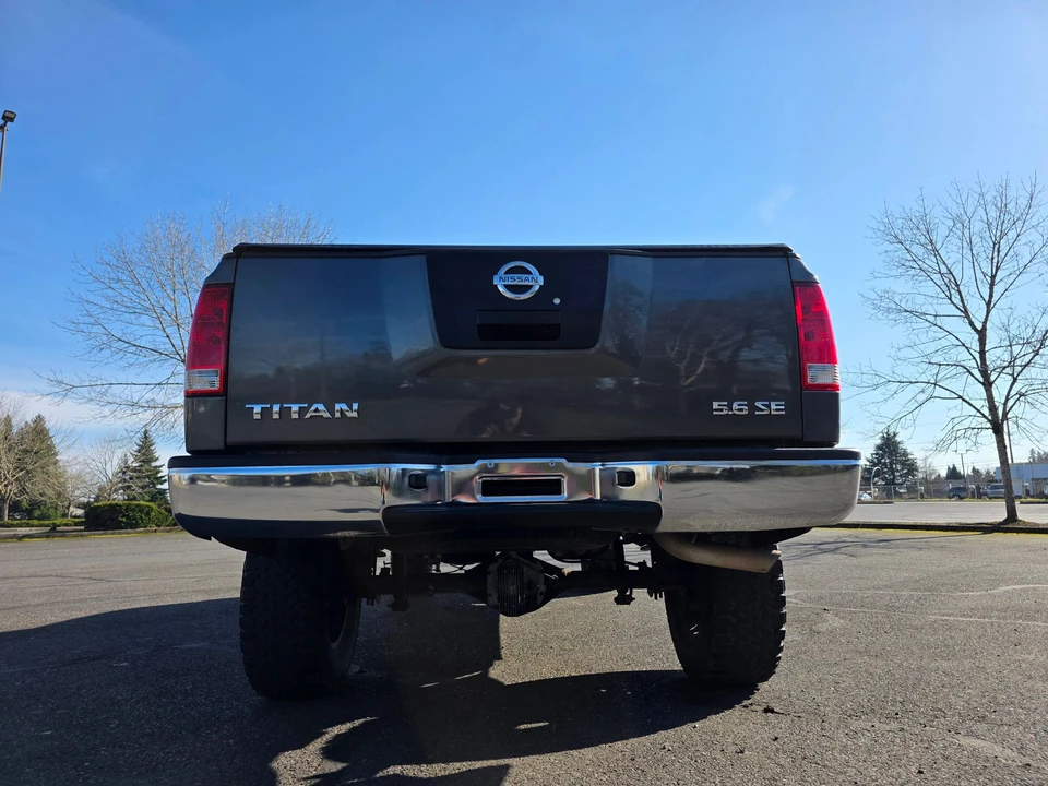 2010 Nissan Titan 1st Gen - Image 10 of 31