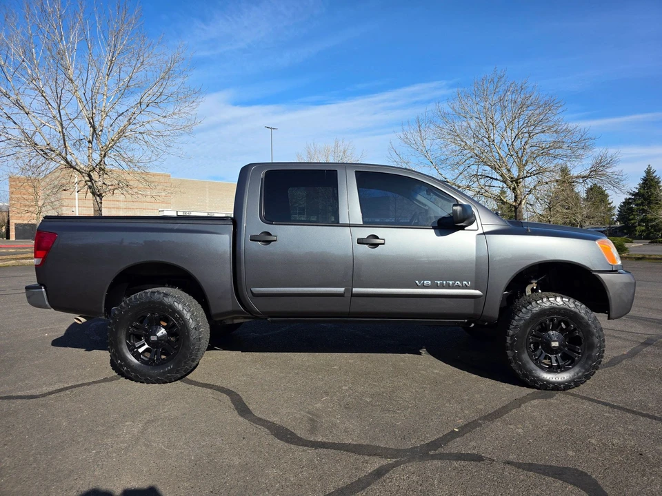 2010 Nissan Titan 1st Gen - Image 6 of 31