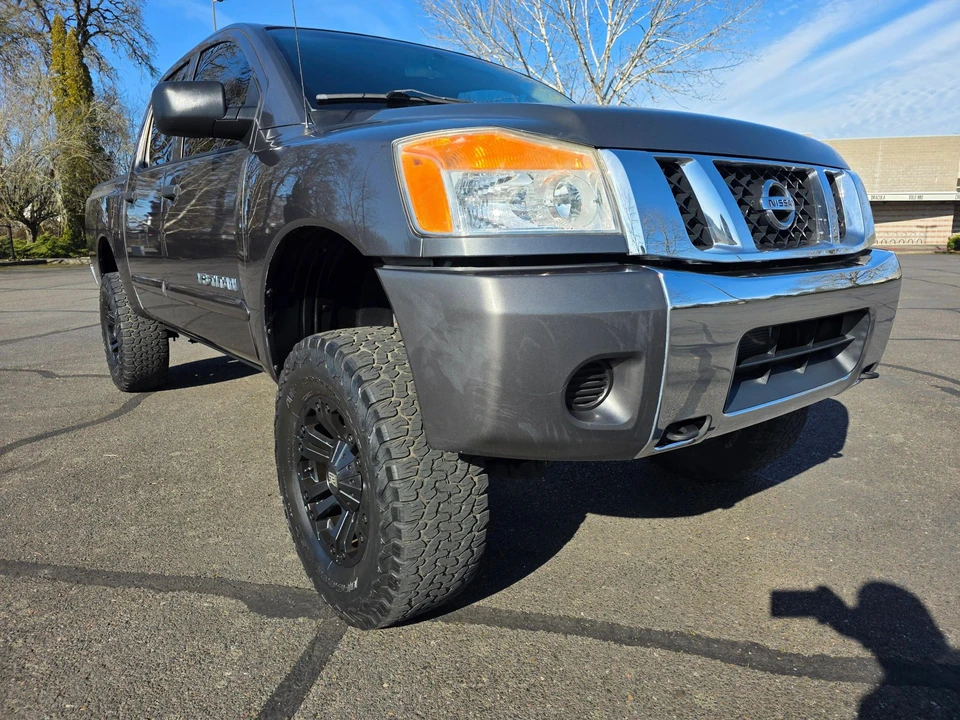 2010 Nissan Titan 1st Gen - Image 22 of 31