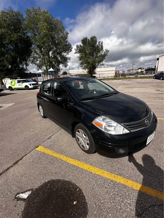 2010 Nissan Versa - Image 2 of 12