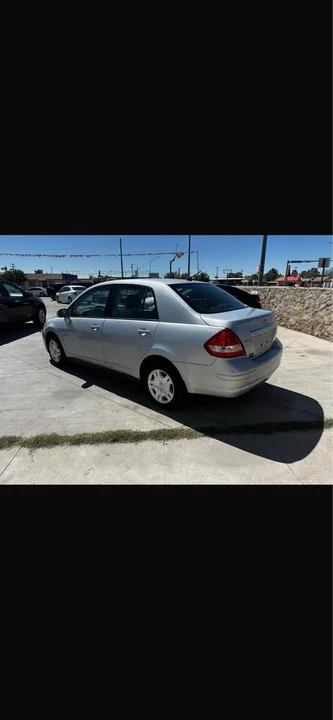 2010 Nissan Versa - Image 4 of 7
