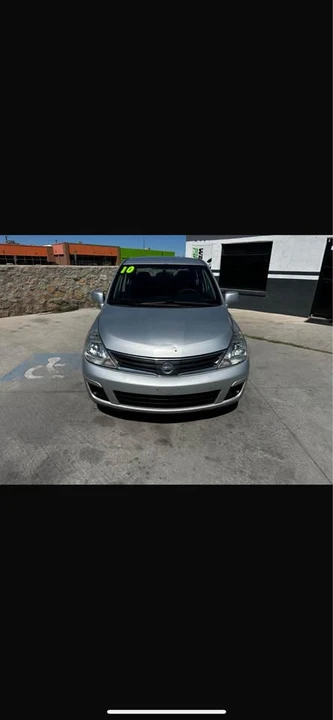 2010 Nissan Versa - Image 2 of 7