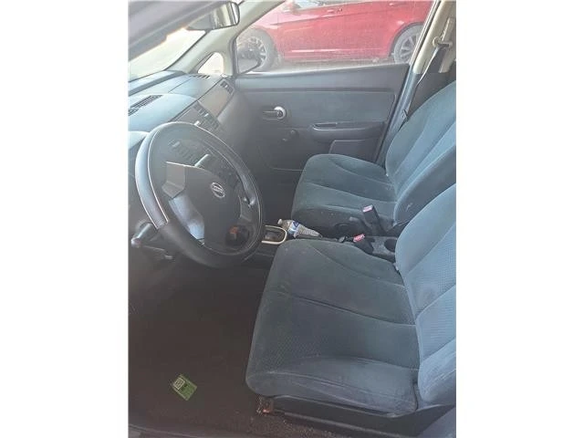 2010 Nissan Versa - Image 8 of 11