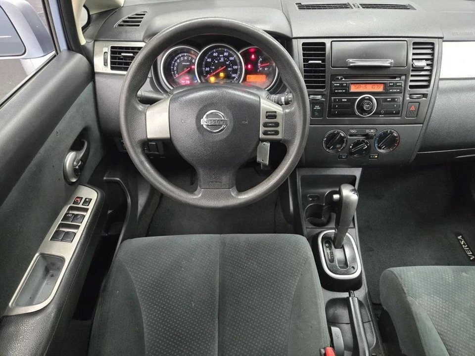 2010 Nissan Versa - Image 8 of 12
