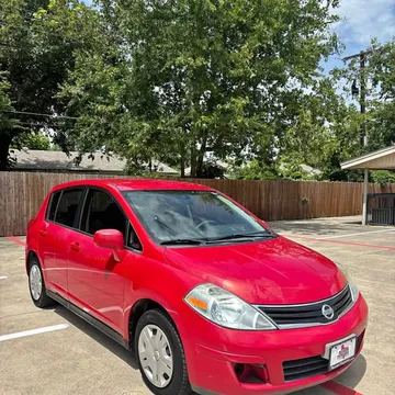 2010 Nissan Versa Hatchback