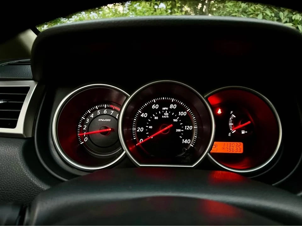 2010 Nissan Versa - Image 3 of 20