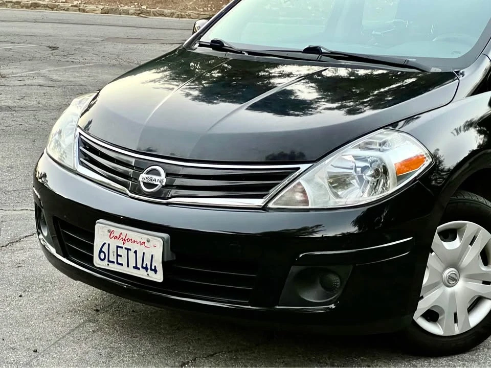 2010 Nissan Versa - Image 9 of 20