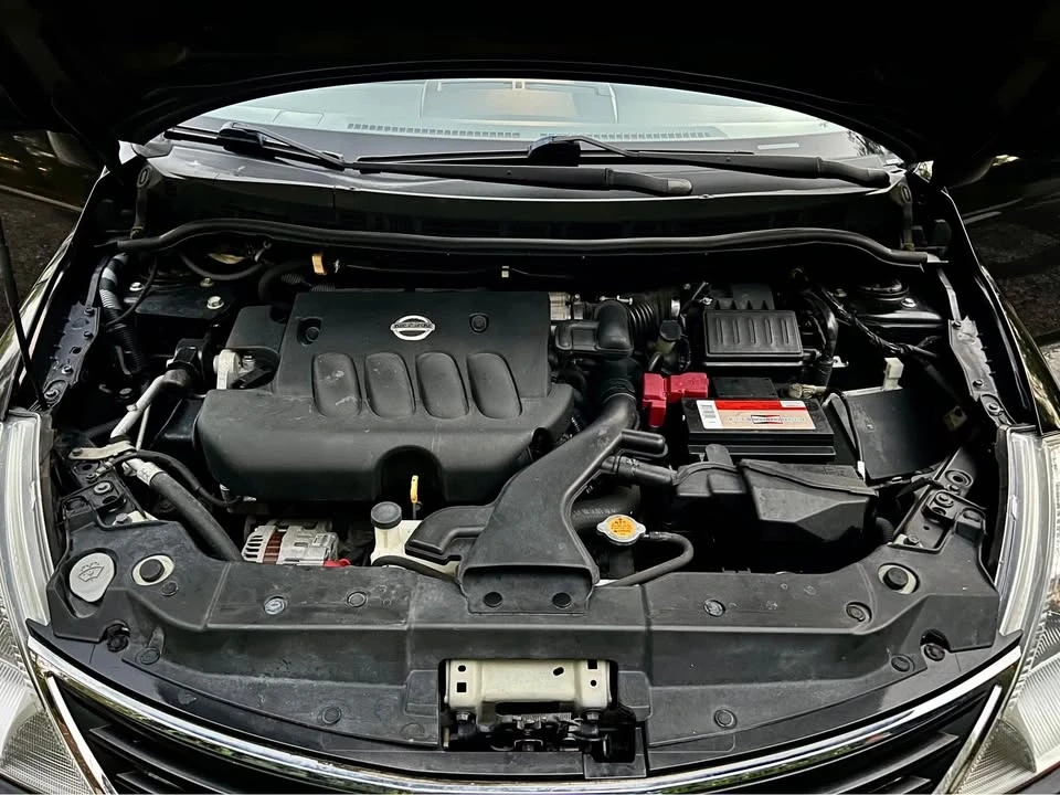 2010 Nissan Versa - Image 8 of 20