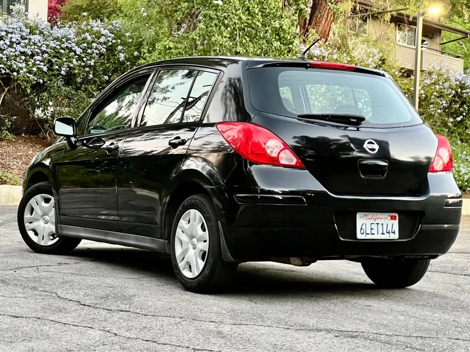 2010 Nissan Versa - Image 16 of 20