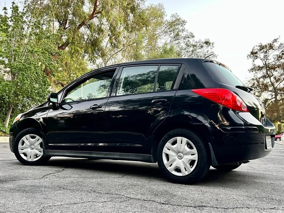 2010 Nissan Versa - Image 19 of 20