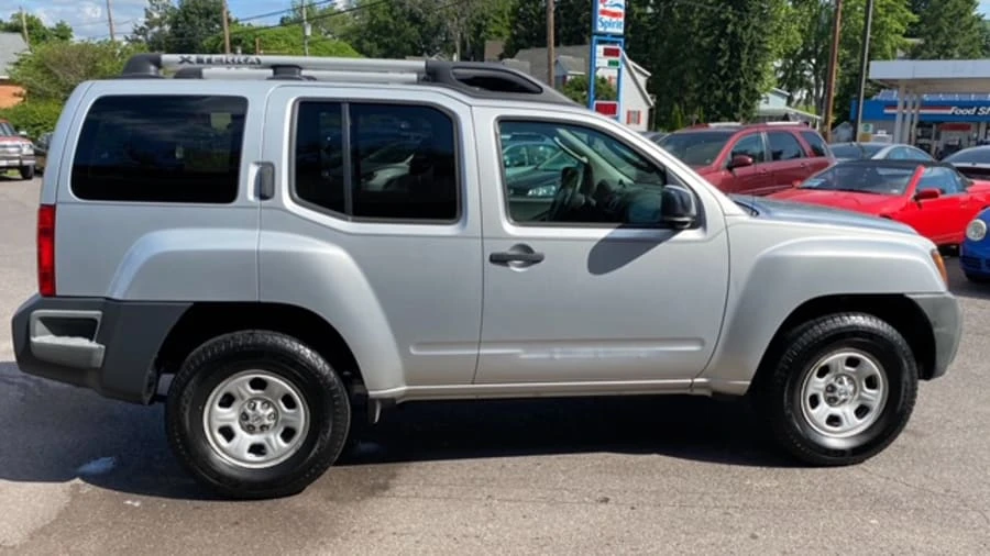 2010 Nissan Xterra 2nd Gen - Image 5 of 12