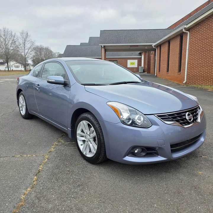 2010 Nissan Altima 4th Gen - Image 2 of 19