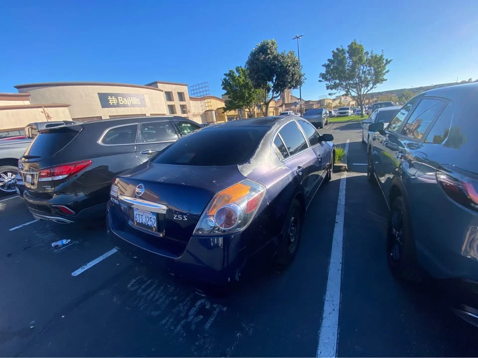 2010 Nissan Altima 4th Gen - Image 3 of 4