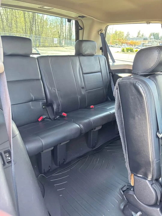 2010 Nissan Armada - Image 11 of 13