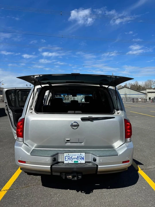 2010 Nissan Armada - Image 13 of 13