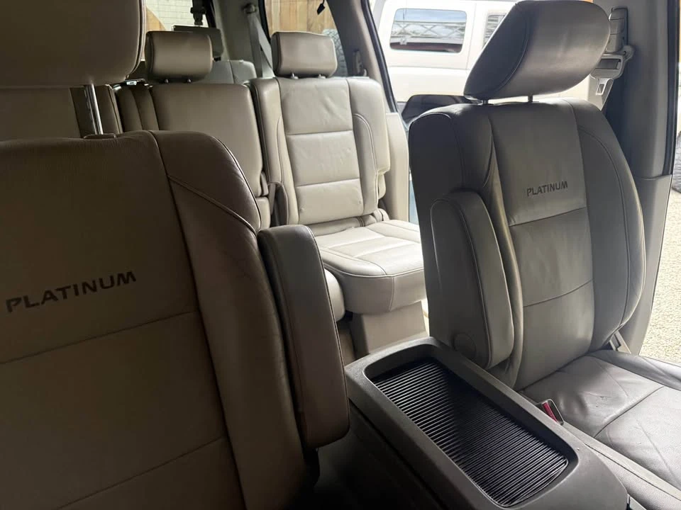 2010 Nissan Armada - Image 8 of 10